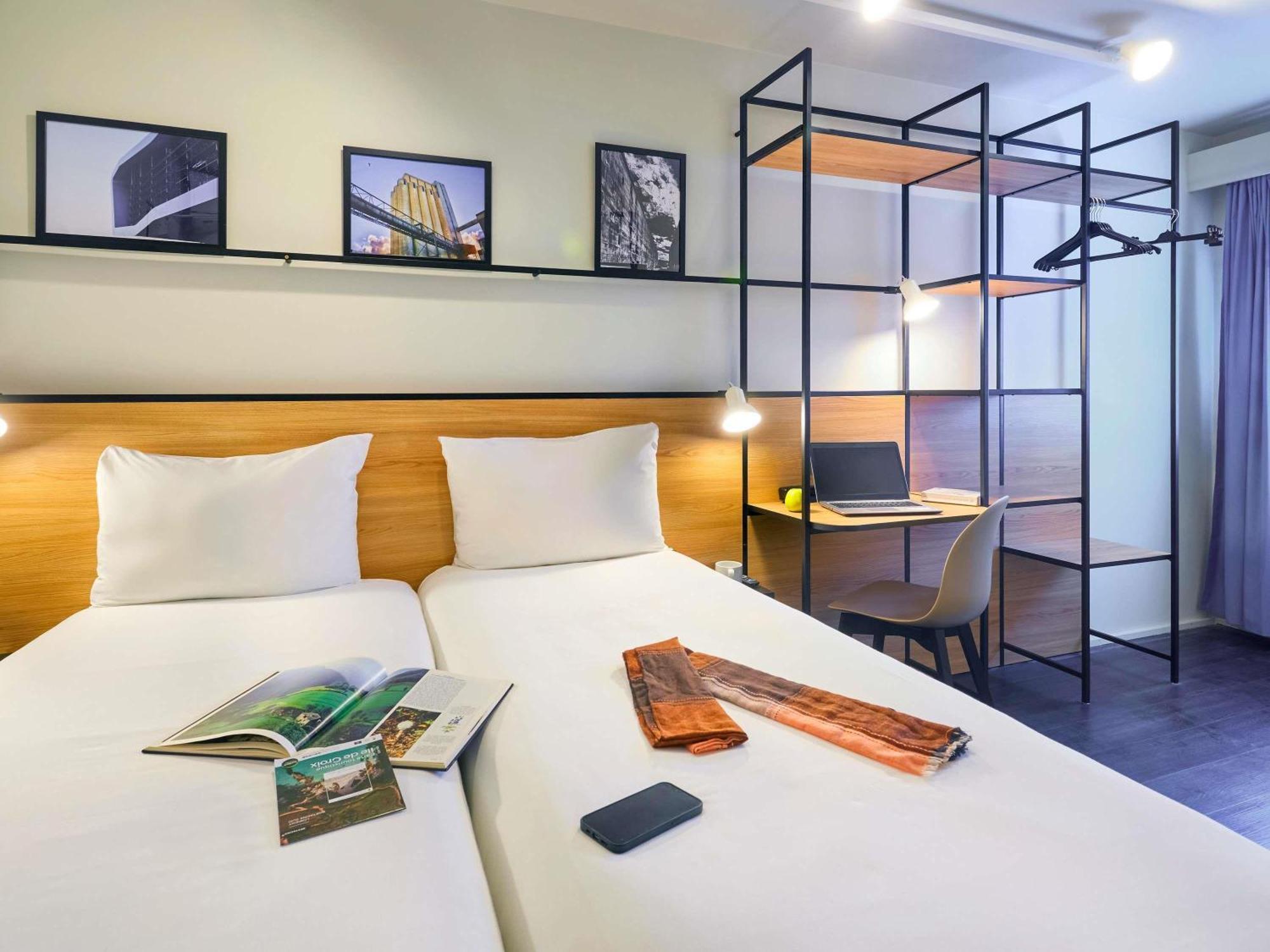 Standard Twin Room